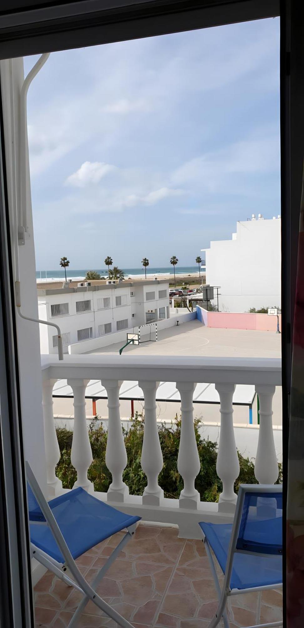 Comodo Cerca De La Playa, Solo Familias Y Parejas Apartament *